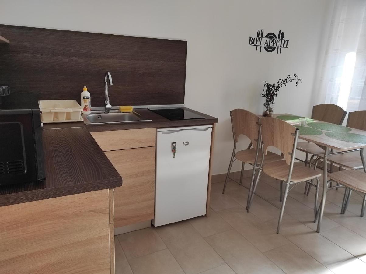 Balogh Vendeghaz Apartament *