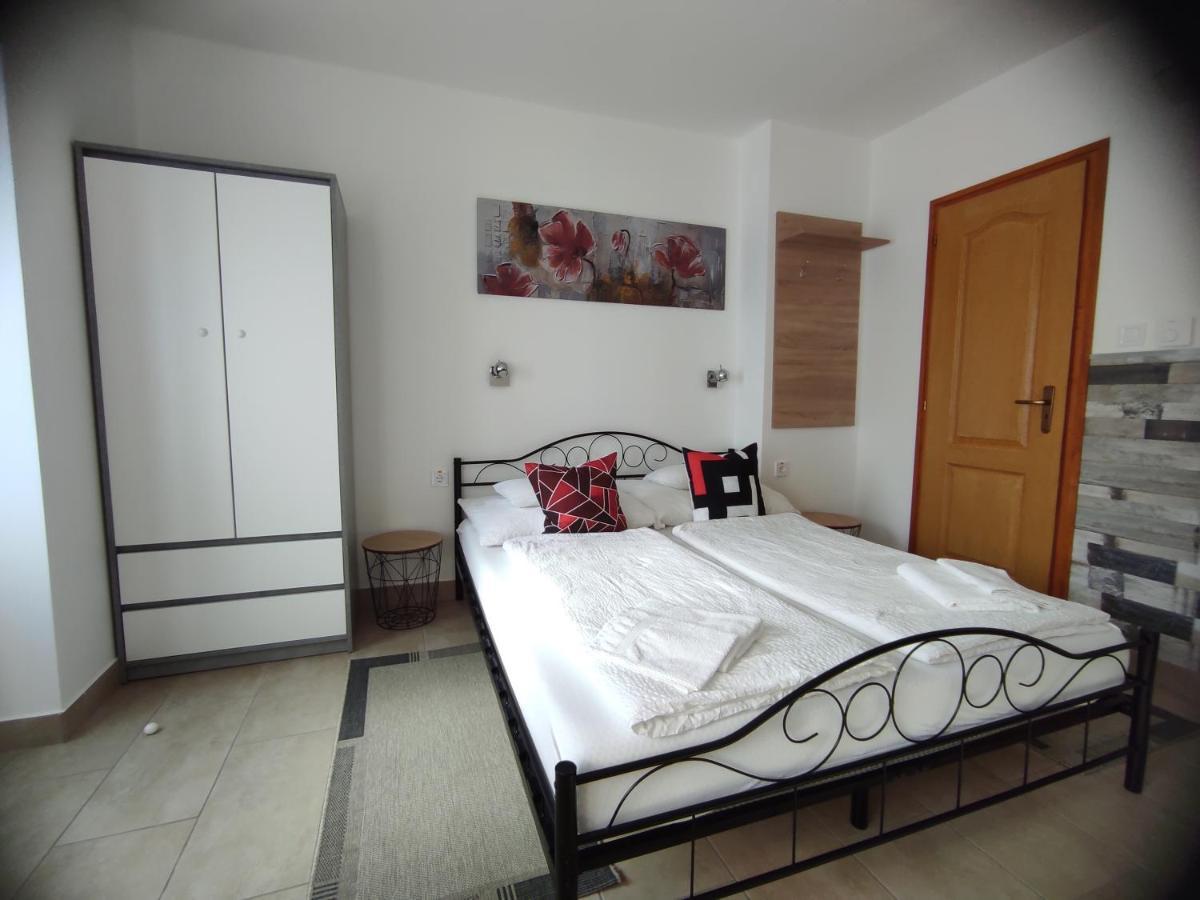 Balogh Vendeghaz Apartament *
